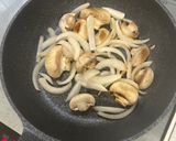 スープの素で簡単♪鶏肉のきのこのクリーミー煮込み作り方5写真
