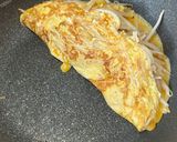 フライパンで簡単⭐︎もやしチーズオムレツ作り方4写真
