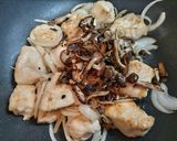 簡単夕飯主菜ワンパン鶏胸肉茸ほうれん草クリーム煮作り方6写真