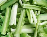 うるいと豚ひき肉の炒め物(山菜レシピ)作り方1写真