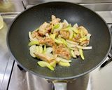 簡単！鶏もも肉とセロリの塩麹中華炒め作り方6写真