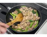 鶏肉とにんにくの芽の醬油塩麹炒め★動画★作り方16写真