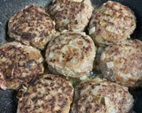 ふっくら冷めても美味しいハンバーグ作り方7写真