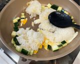 主婦の平日ランチ ズッキーニのチャーハン作り方4写真