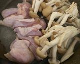 鶏としめじの酒蒸し作り方2写真