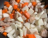 大根と鶏肉、油揚げの煮物作り方2写真