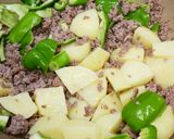 【ひき肉とじゃがいものトマト煮込み】作り方4写真