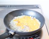 老抽王（中国たまり醤油）で【黒炒飯】作り方3写真