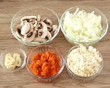 野菜入り柔らか鶏団子のトマトミルク煮作り方1写真