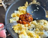 簡単！ピリ辛！食べるラー油炒飯作り方5写真