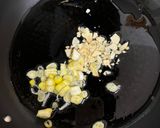 ポークソテーの油でオイルパスタ！作り方2写真