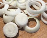 ビールでざっくざく！新玉のオニオンリング作り方1写真