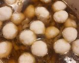 せりとごぼうと鶏レバーのご飯団子鍋作り方9写真