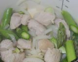 鶏肉とアスパラのカレースープ作り方3写真
