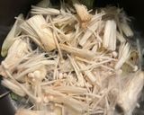 ごま油香る焦がしネギとエノキのみそ汁作り方4写真