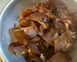 簡単〜豚肉とキクラゲの卵炒め作り方1写真