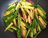 節約簡単夕飯！さつま芋と鶏胸肉の青椒肉絲中華弁当作り方8写真