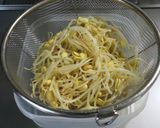1人分★豚肉・豆もやし・青じその醤油炒め作り方1写真