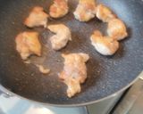 ご飯が進む！鶏ももと舞茸の味噌バター炒め作り方5写真