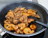 【豚こま蓮根とさつまいもの甘酢炒め】ご飯が進む♪作り方6写真