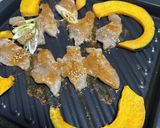 ワンプレートグリルで超簡単焼肉　味付き豚ロースで作り方3写真