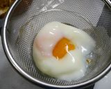 レンジで簡単！半熟卵　カレーパンサンド作り方2写真