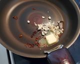 お酒がすすむ！いかのガリバタじょうゆ炒め作り方3写真