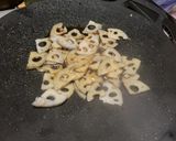 レンコンと絹厚揚げの甘辛炒め♪作り方5写真