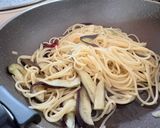 メインを凌駕❣️茄子のペペロンチーノパスタ♫作り方3写真