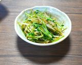 副菜に♪鶏油と旨だしでさっと炒め作り方4写真