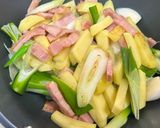 冬越しジャガイモと葉玉ねぎの炒め物作り方3写真