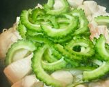 レトルト●鶏肉＆ゴーヤープラスのカレーA作り方1写真