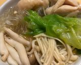 鶏レタスときのこのピリ辛中華風スープ作り方4写真