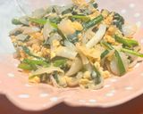 野菜料理♡簡単♡舞茸とカニカマ入りニラ玉作り方5写真