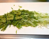 鶏肉と卵と水菜の和風親子パスタ作り方1写真