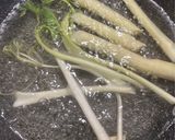 ウドのきんぴら（肉入り）作り方3写真