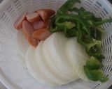 うどんで!?簡単ナポリタン♪作り方1写真