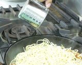 山菜ピリ辛塩焼きそば作り方5写真