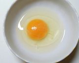 朝ご飯にレンジで♪とろ〜りチーズオムレツ作り方1写真