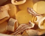 生姜で美味い☆大根とイカの煮物作り方4写真