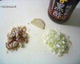 薬味たっぷり☆ねぎとみょうがの黒酢漬け作り方1写真