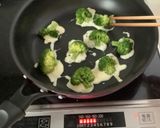 簡単！カリカリチーズブロッコリー作り方3写真