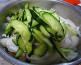 煮イカとキュウリと新玉ねぎの胡麻酢和え作り方3写真