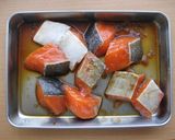 お弁当にも♫鮭のにんにく醤油焼き作り方1写真