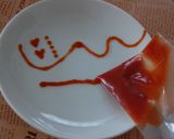ケチャップで絵文字　キャラ弁やパンに♪作り方3写真