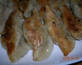 子供も喜ぶ♪隠し味入りもちもち手作り餃子作り方8写真