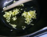 スナップえんどうとトマトのにんにく炒め作り方3写真