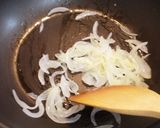 朝食に♪ジャガイモと玉ねぎのオムレツ❤作り方3写真