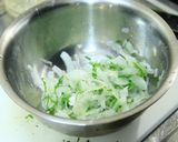 ＊小鉢に♪新玉ねぎと大葉の簡単和え物作り方4写真