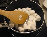 マシュマロと牛乳だけで☆とろとろ杏仁豆腐作り方1写真